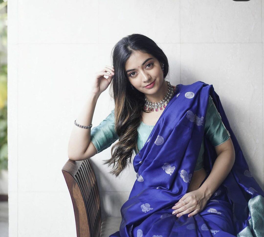 Royal Aqua Kanchipuram Navy Blue & Aqua Green Silk Saree with Rich Silver Zari Pallu