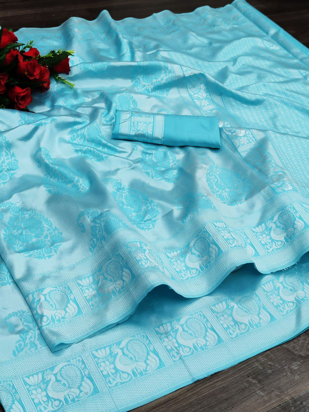 Regal Lichi Aura  Premium Soft Lichi Silk Saree with Rich Pallu & Exclusive All-Over Jacquard Work