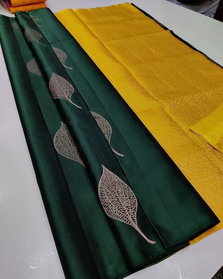Lichi Silk Radiance – Elegant Soft Lichi Silk Saree with Rich Pallu & All-Over Jacquard Work
