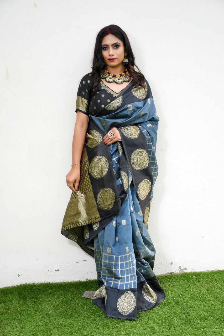 Lichi Silk Opulence Exquisite Soft Lichi Silk Saree with Rich Pallu & Intricate Jacquard Work