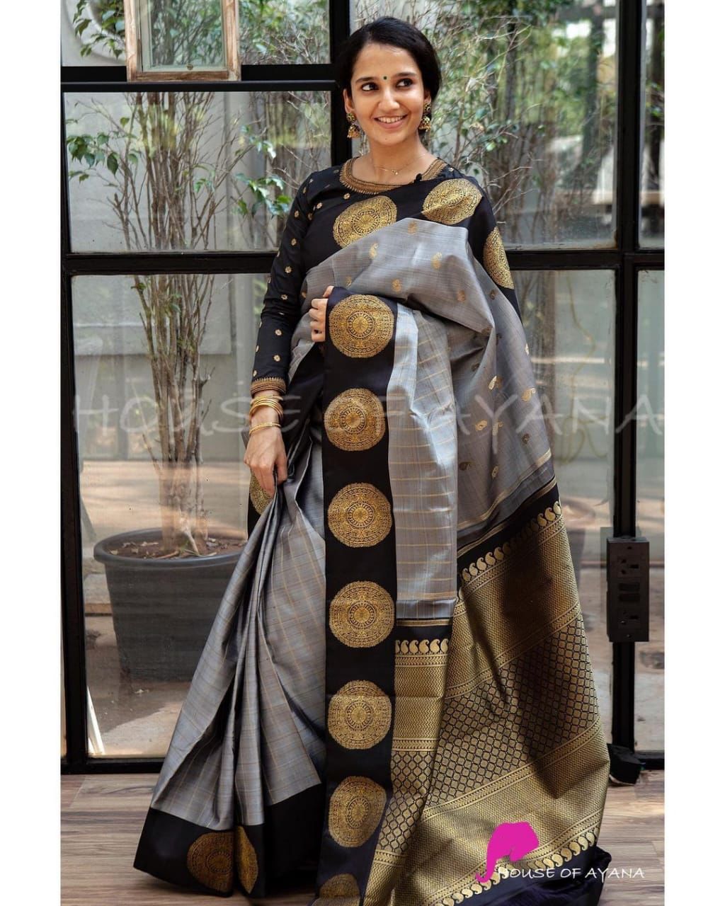 Lichi Silk Opulence Exquisite Soft Lichi Silk Saree with Rich Pallu & Intricate Jacquard Work