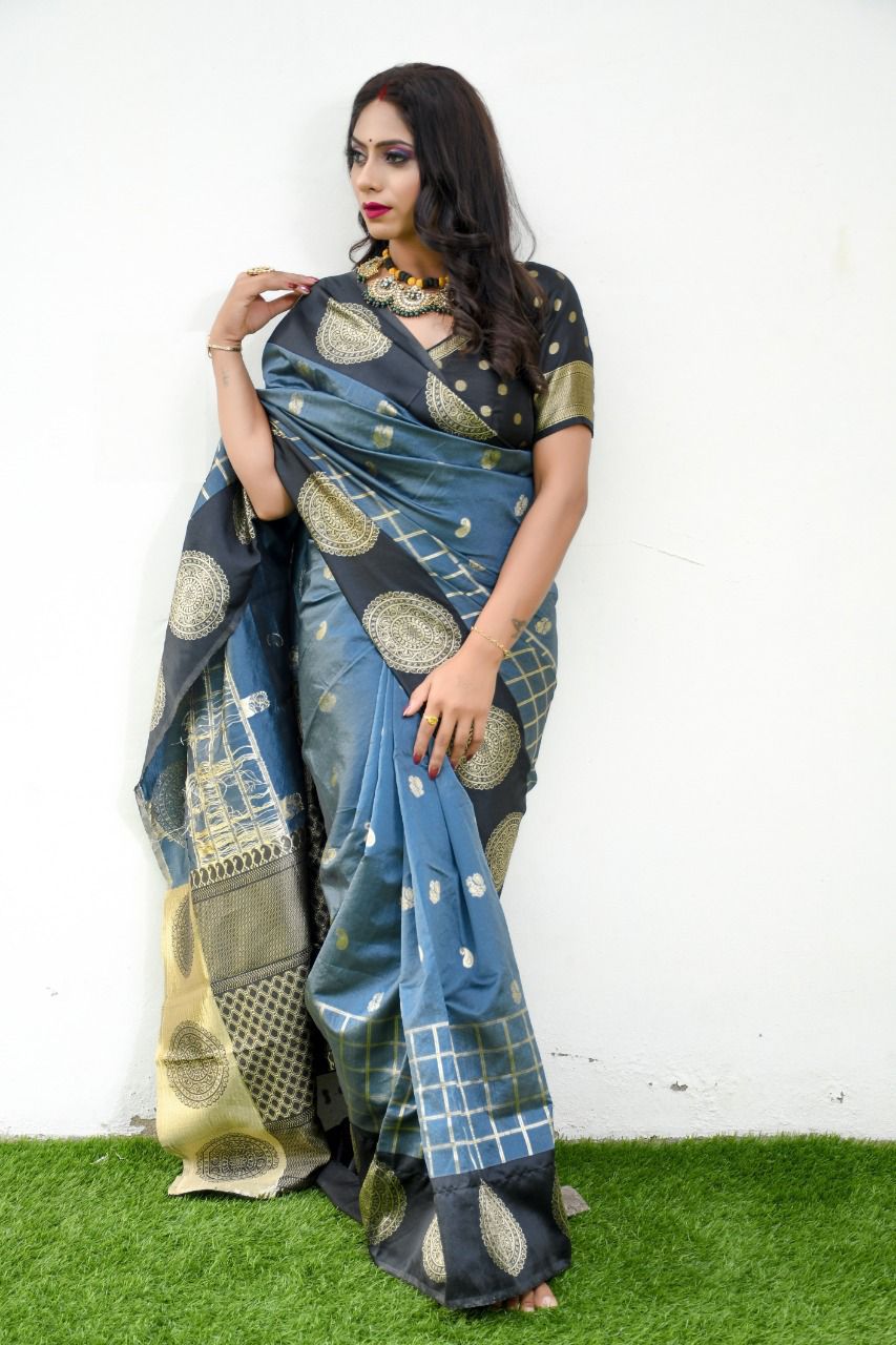 Lichi Silk Opulence Exquisite Soft Lichi Silk Saree with Rich Pallu & Intricate Jacquard Work