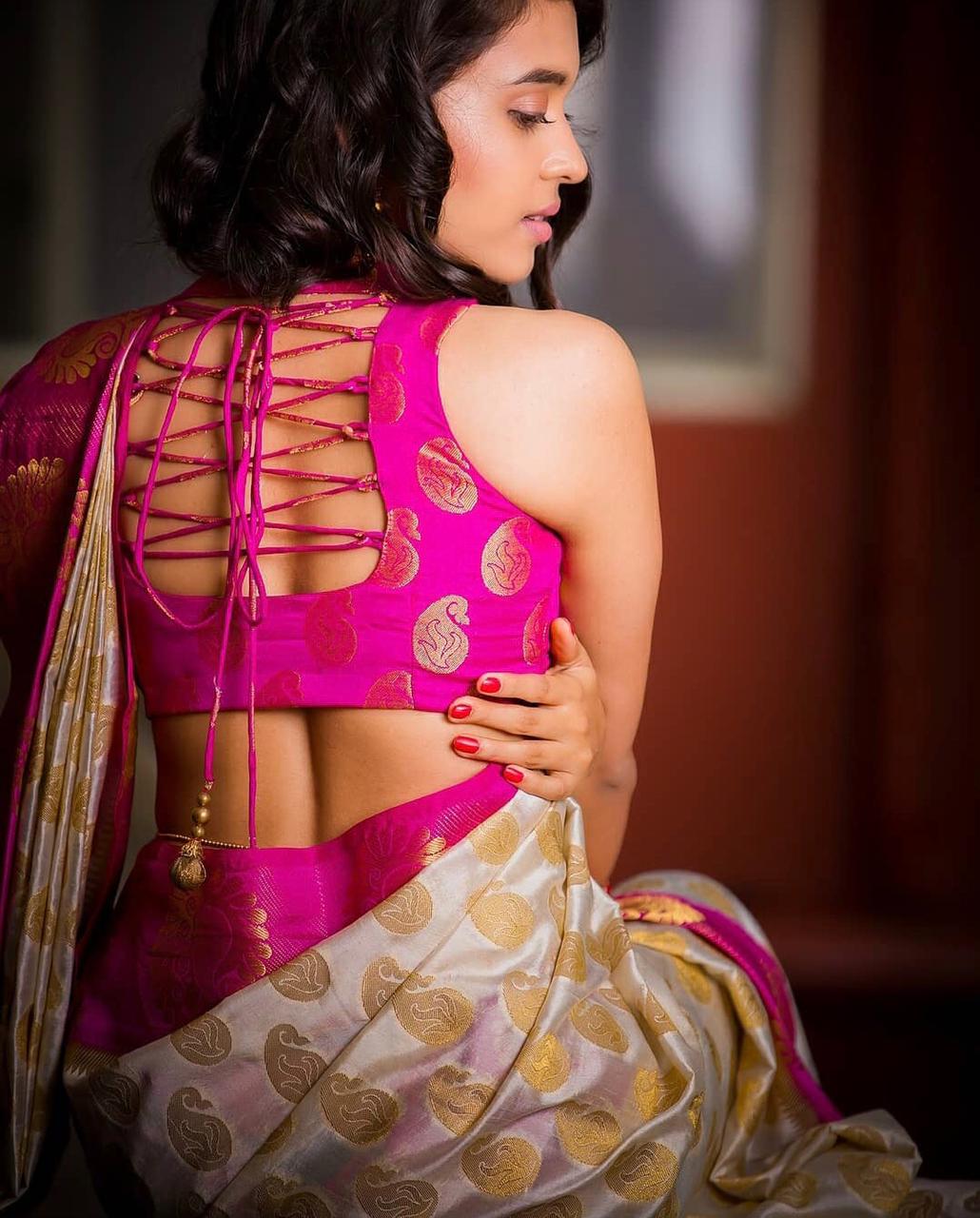 Lichi Silk Majesty Luxurious Soft Lichi Silk Saree with Rich Pallu & Exclusive All-Over Jacquard Work