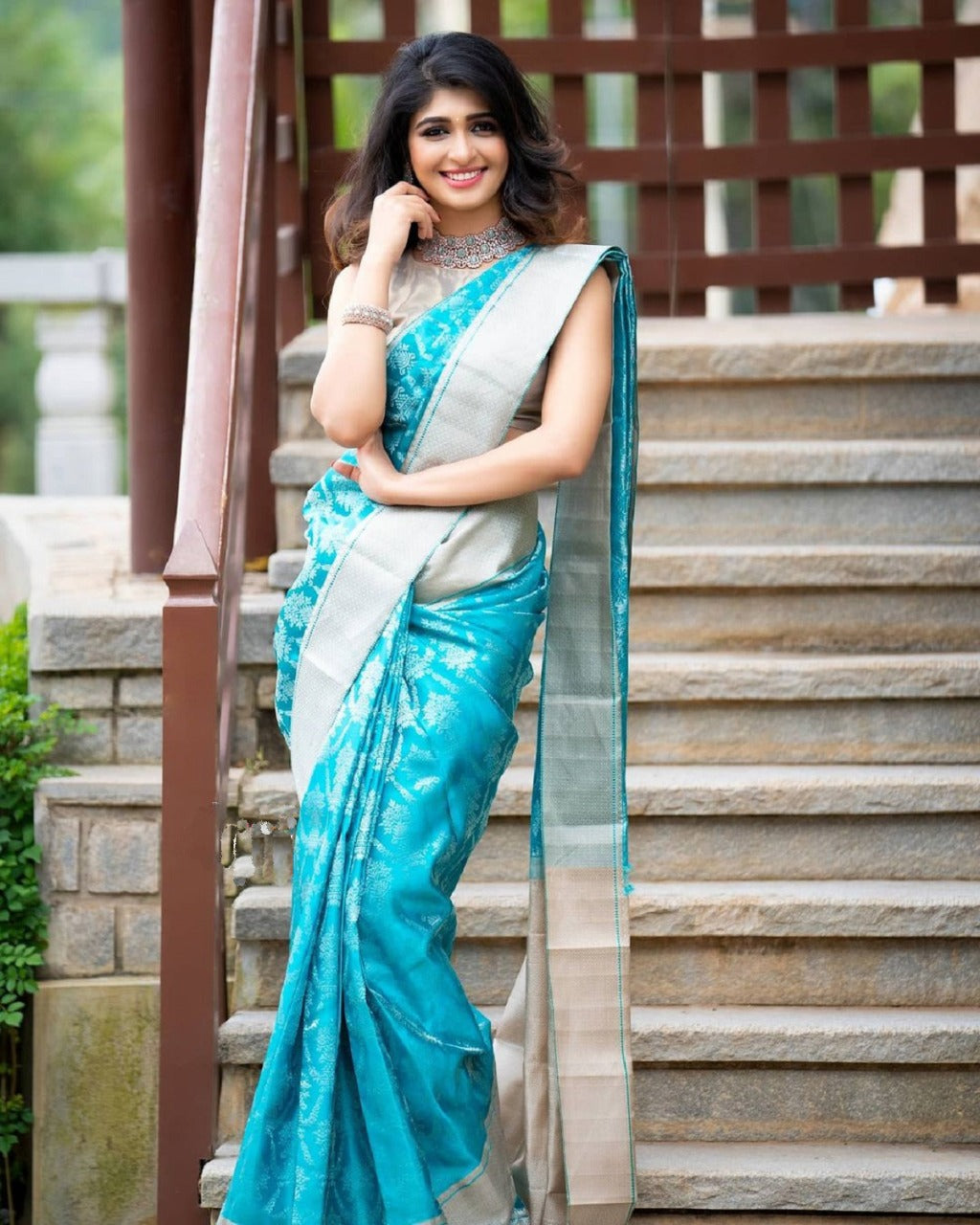 Royal Lichi Elegance – Premium Soft Lichi Silk Saree with Rich Pallu & Exclusive All-Over Jacquard Work