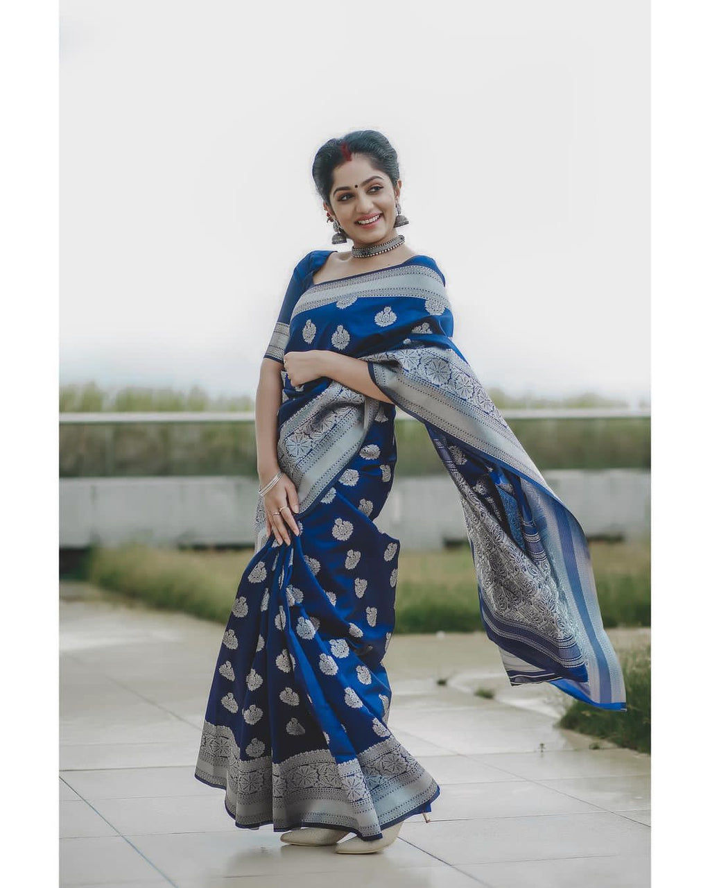Lichi Silk Splendour Premium Soft Lichi Silk Saree with Rich Pallu & Exclusive All-Over Jacquard Work