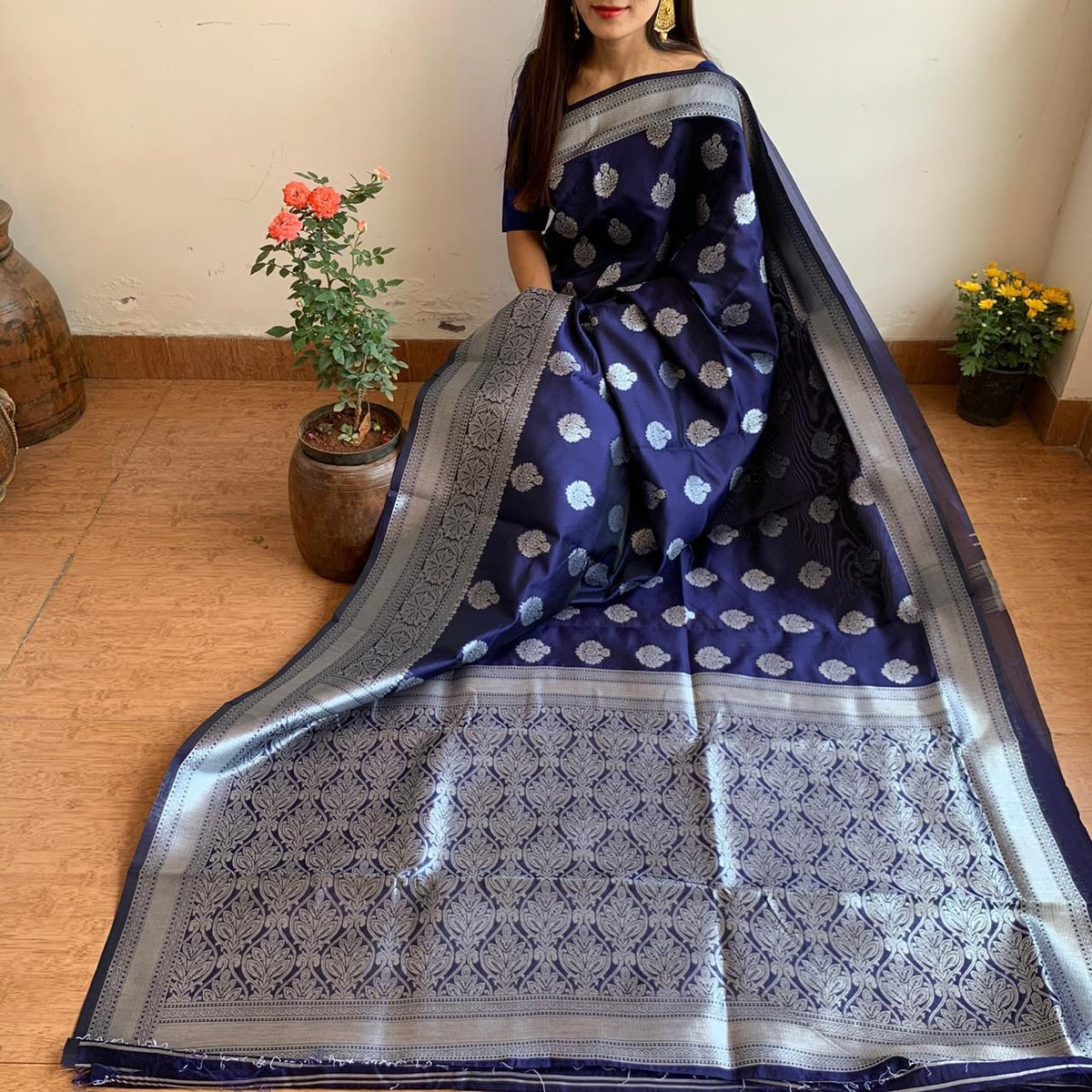 Lichi Silk Splendour Premium Soft Lichi Silk Saree with Rich Pallu & Exclusive All-Over Jacquard Work