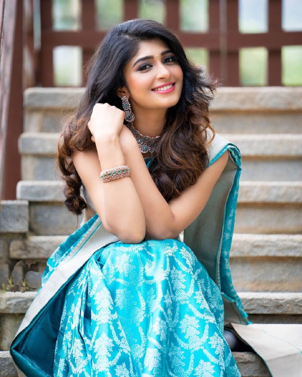 Royal Lichi Elegance – Premium Soft Lichi Silk Saree with Rich Pallu & Exclusive All-Over Jacquard Work