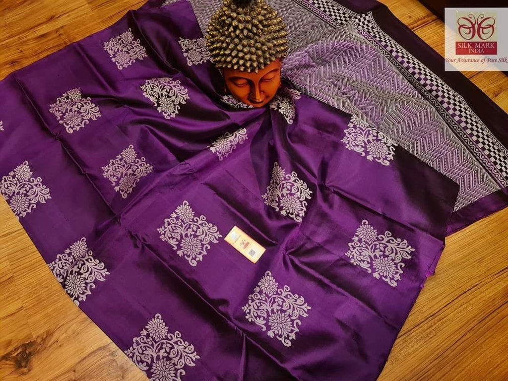 Lichi Silk Royal Charm Soft Lichi Silk Saree with Rich Pallu & All-Over Jacquard Work