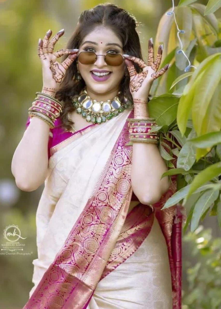 Lichi Silk Regal Charm Premium Soft Lichi Silk Saree with Rich Pallu & Exclusive All-Over Jacquard Work