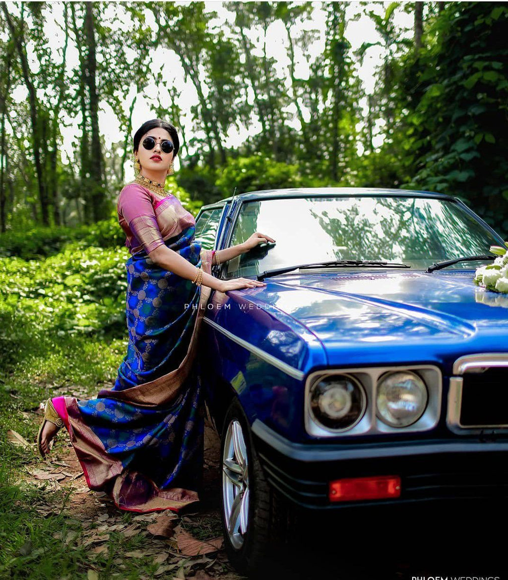 Lichi Silk Regal Elegance Soft Lichi Silk Saree with Rich Pallu & All-Over Jacquard Work