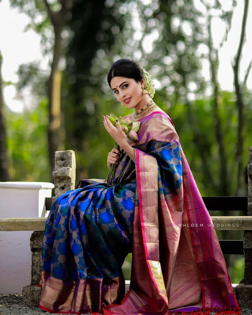 Lichi Silk Regal Elegance Soft Lichi Silk Saree with Rich Pallu & All-Over Jacquard Work