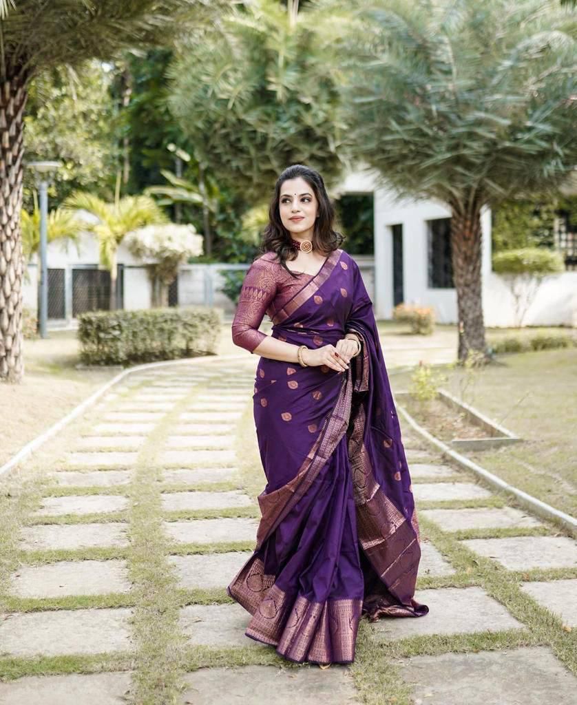 Lichi Silk Classic Elegance Soft Lichi Silk Saree with Rich Pallu & Jacquard Work