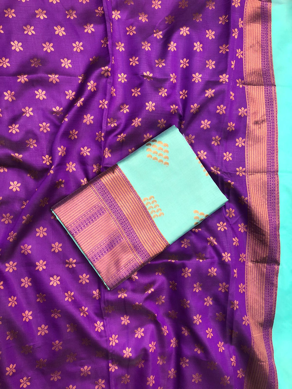 Lichi Silk Royal Charm  Soft Lichi Silk Saree with Rich Pallu & All-Over Jacquard Work