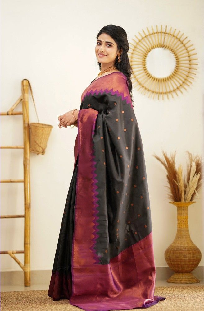 Lichi Silk Regal Elegance Soft Lichi Silk Saree with Rich Pallu & Jacquard Work
