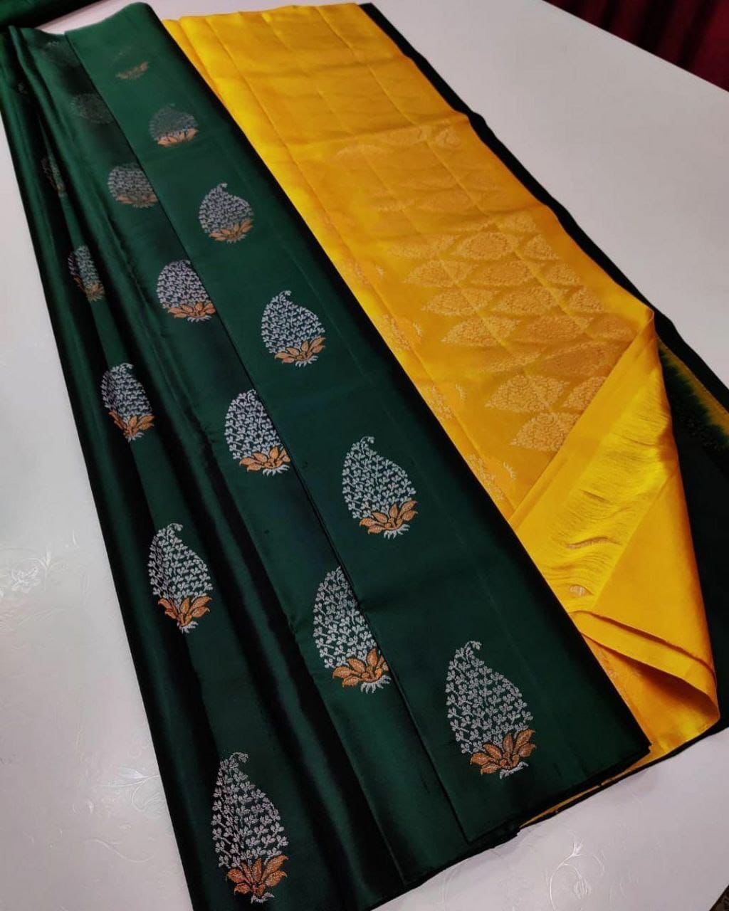 Elegant Lichi Royale  Soft Lichi Silk Saree with Rich Pallu & All-Over Jacquard Work