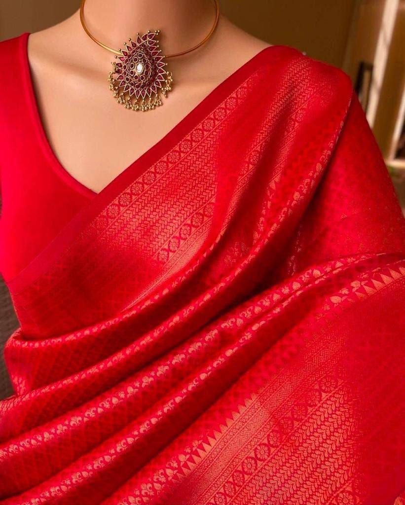 Lichi Silk Classic Charm Soft Lichi Silk Saree with Rich Pallu & Jacquard Work