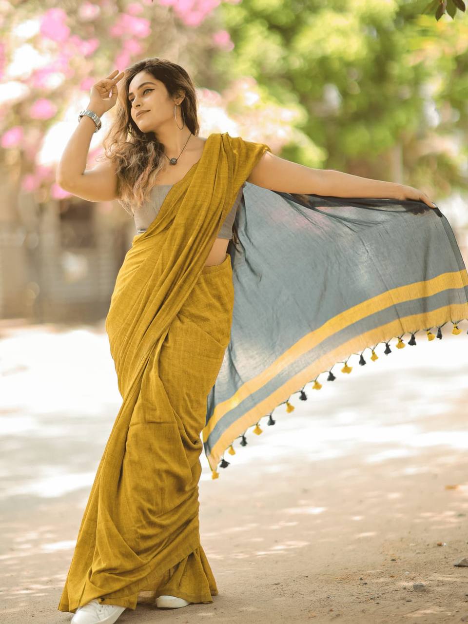 Charming Soft Lilan Cotton Saree with Rich Pallu &amp; Heavy Zhalar