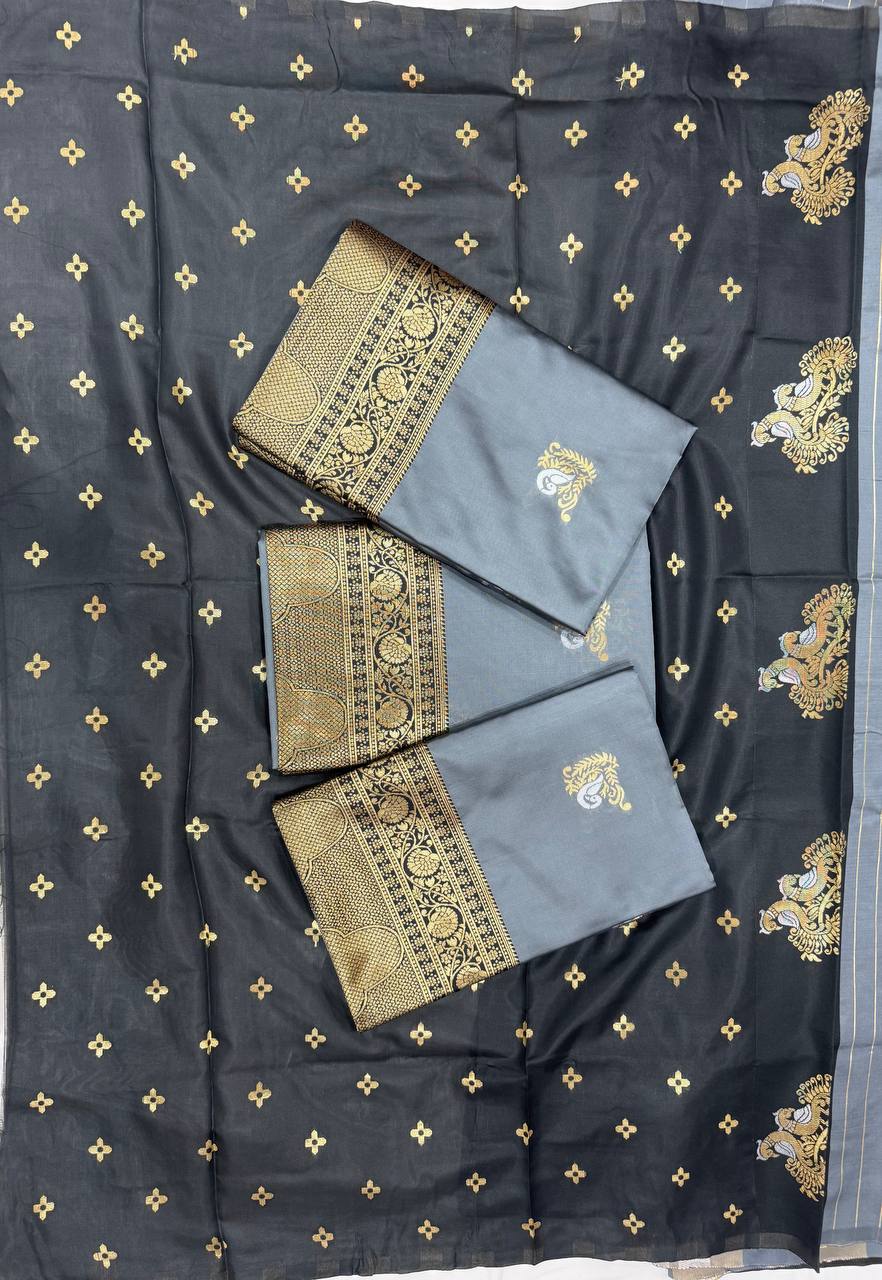 Timeless Soft Lichi Silk Saree with Intricate Jacquard Craft & Rich Pallu