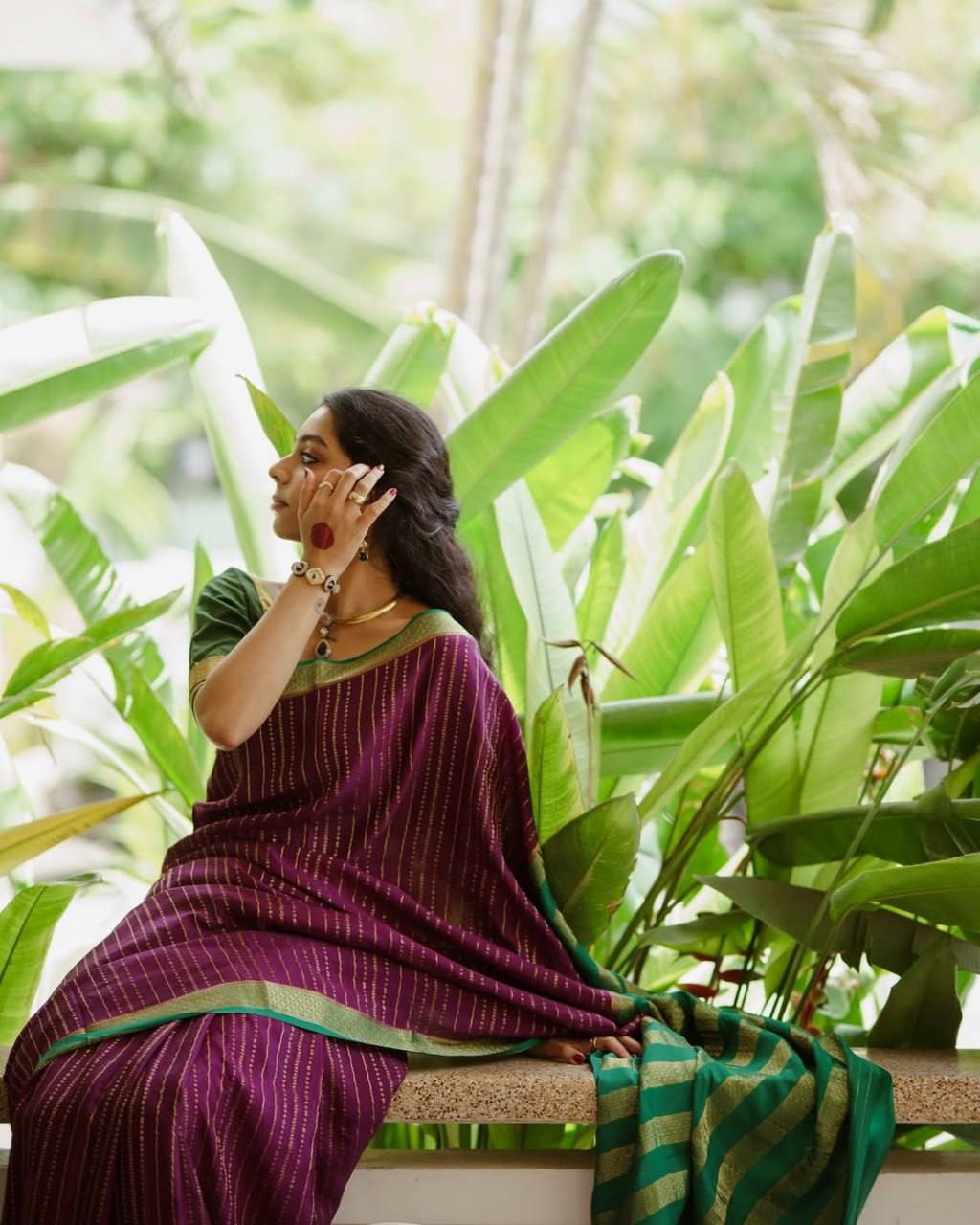 Exquisite Soft Lichi Silk Saree with Woven Jacquard Beauty & Rich Pallu