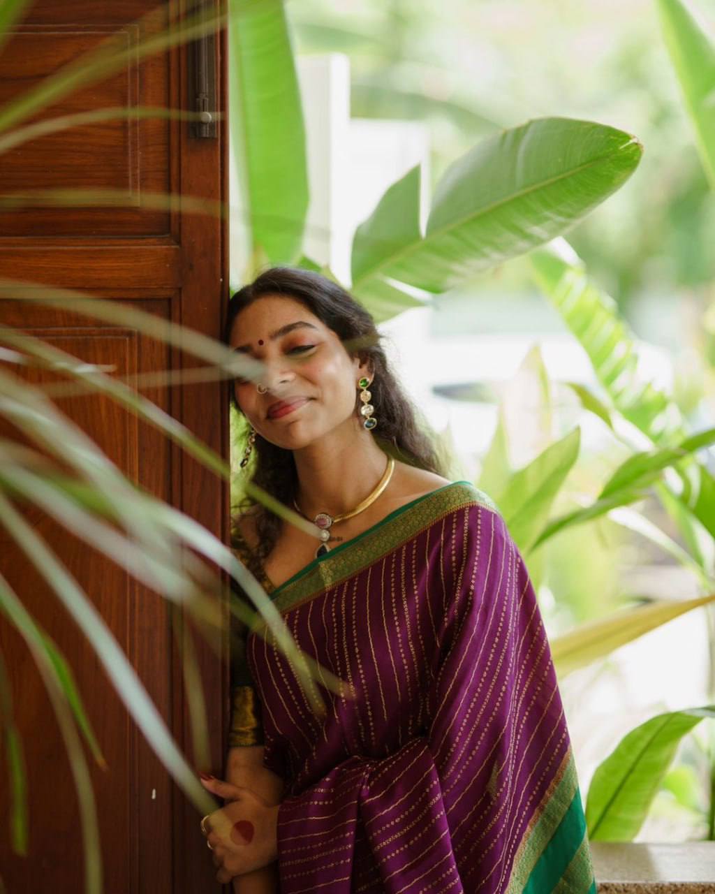 Exquisite Soft Lichi Silk Saree with Woven Jacquard Beauty & Rich Pallu