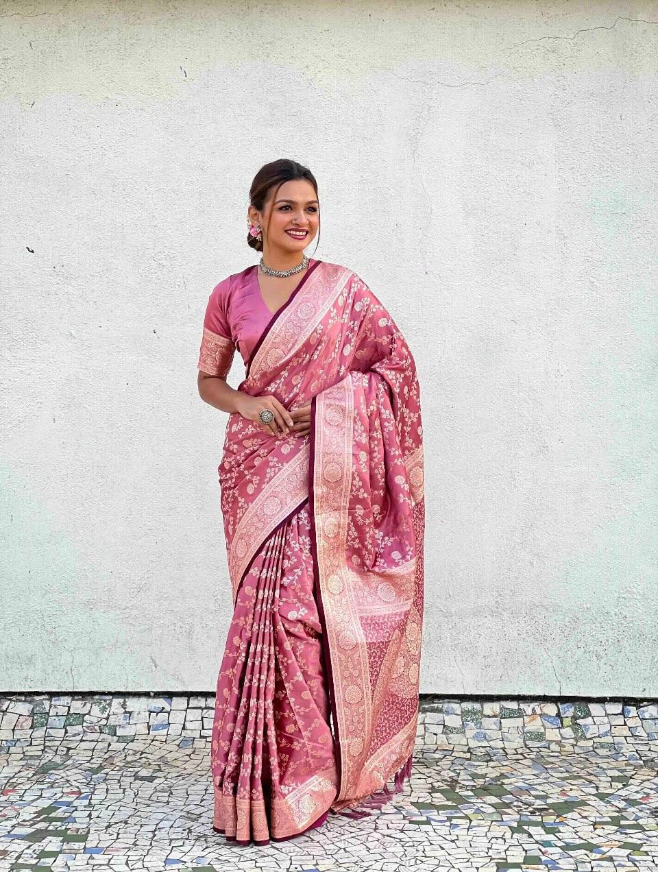 Regal Soft Lichi Silk Saree with Rich Jacquard Weave & Designer Pallu