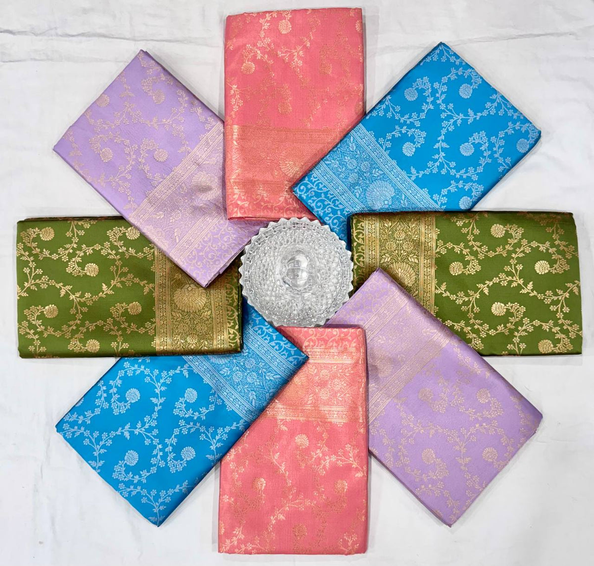 Regal Soft Lichi Silk Saree with Rich Jacquard Weave & Designer Pallu