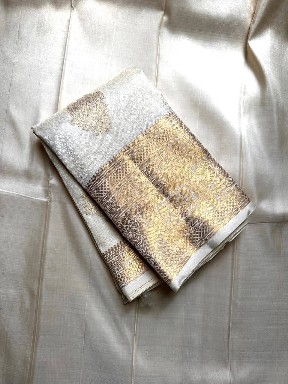 Classic Soft Lichi Silk Saree with All-Over Jacquard Elegance & Rich Pallu