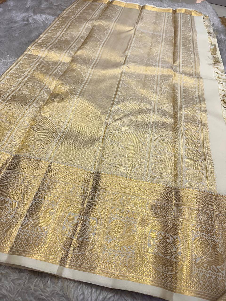 Classic Soft Lichi Silk Saree with All-Over Jacquard Elegance & Rich Pallu