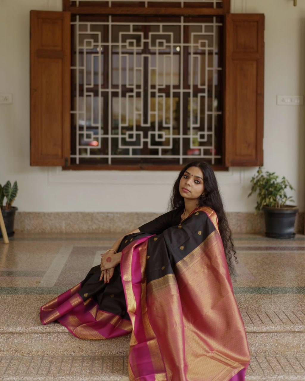 Luxury Soft Lichi Silk Saree with Exquisite Jacquard Work & Rich Pallu