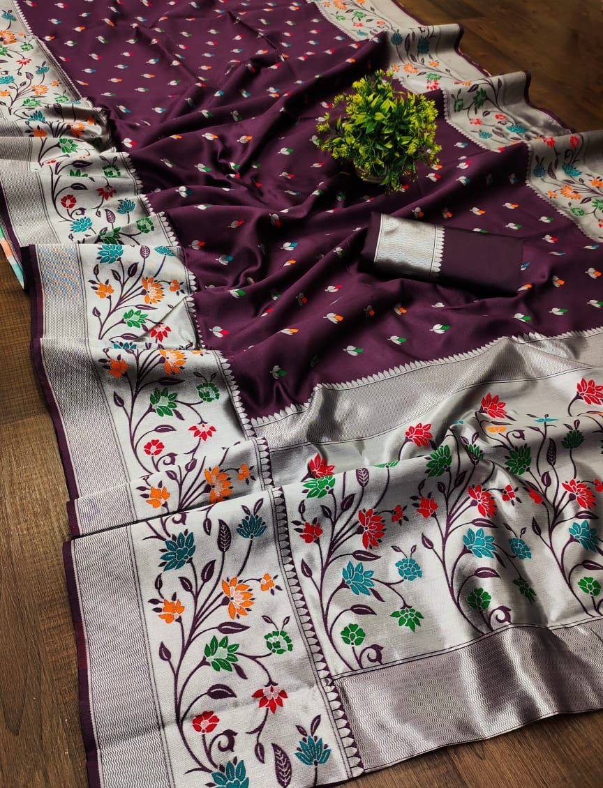 Elegant Soft Lichi Silk Saree with Jacquard Artistry & Statement Pallu
