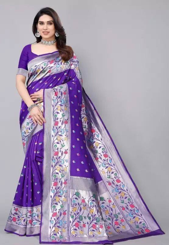 Elegant Soft Lichi Silk Saree with Jacquard Artistry & Statement Pallu