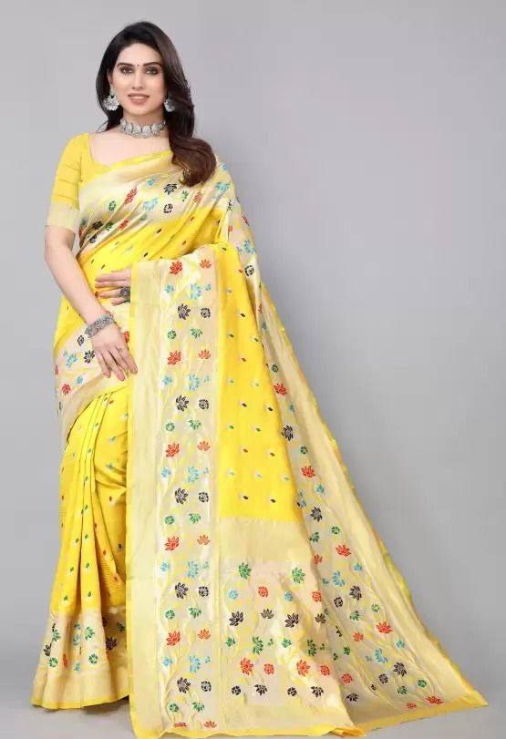 Elegant Soft Lichi Silk Saree with Jacquard Artistry & Statement Pallu
