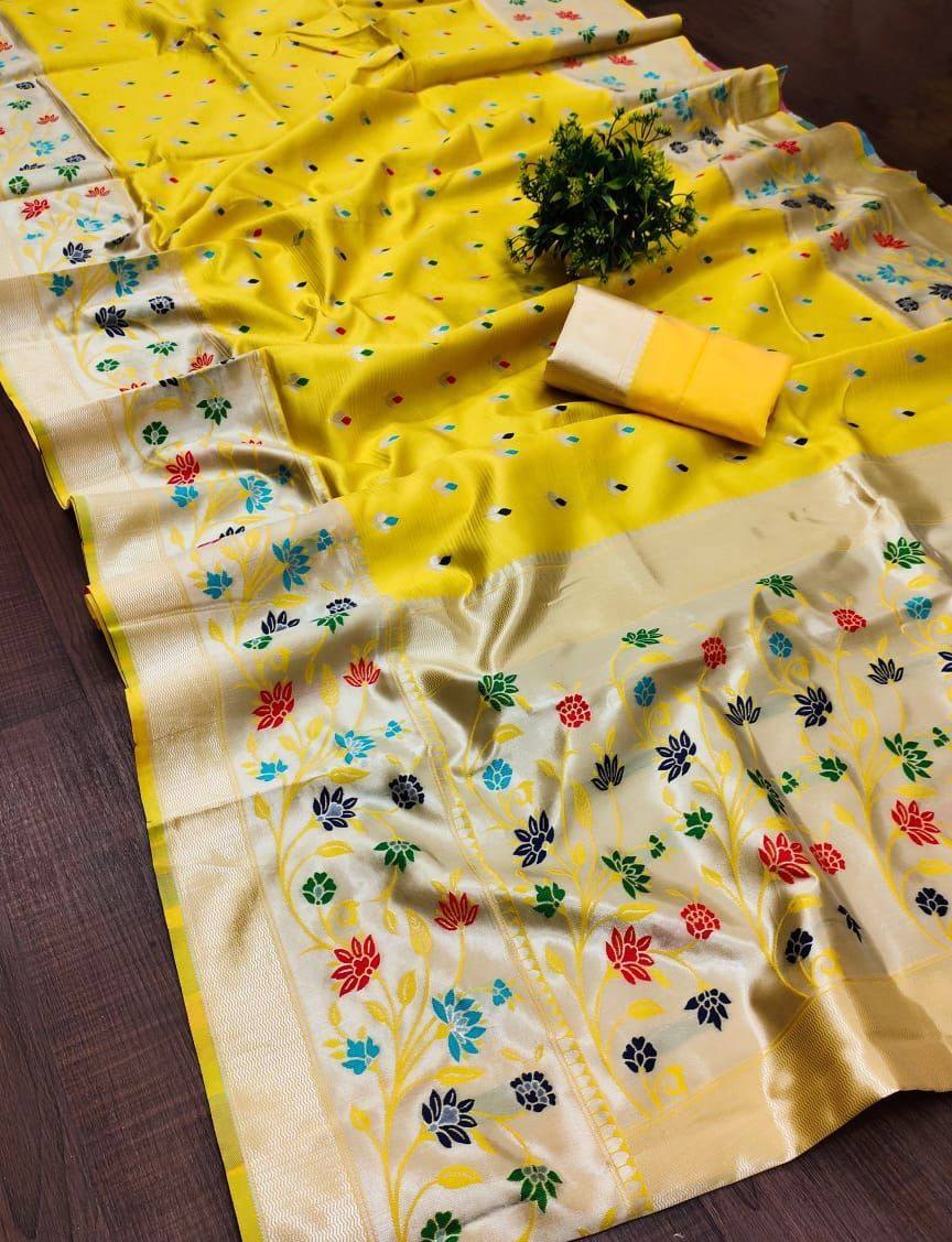 Elegant Soft Lichi Silk Saree with Jacquard Artistry & Statement Pallu