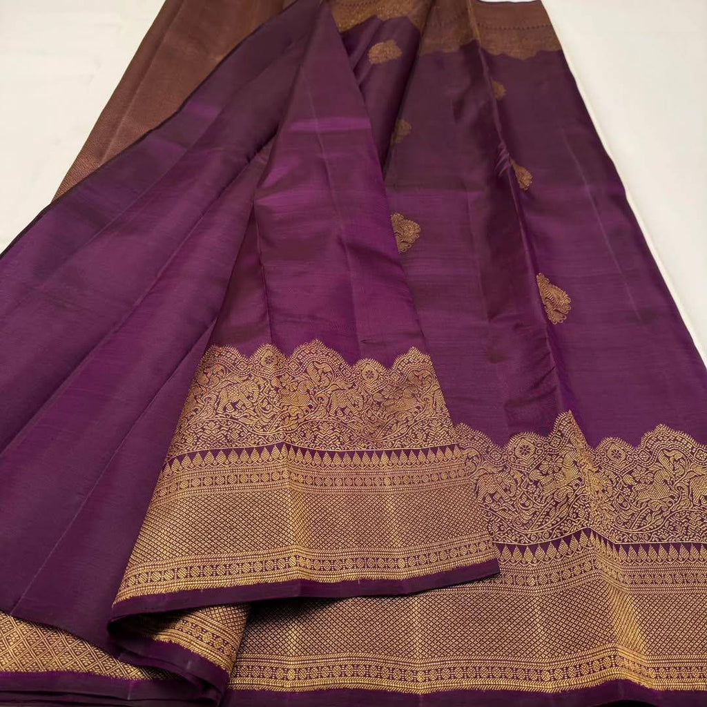 Graceful Lichi Silk Saree with Intricate Jacquard Design & Rich Pallu