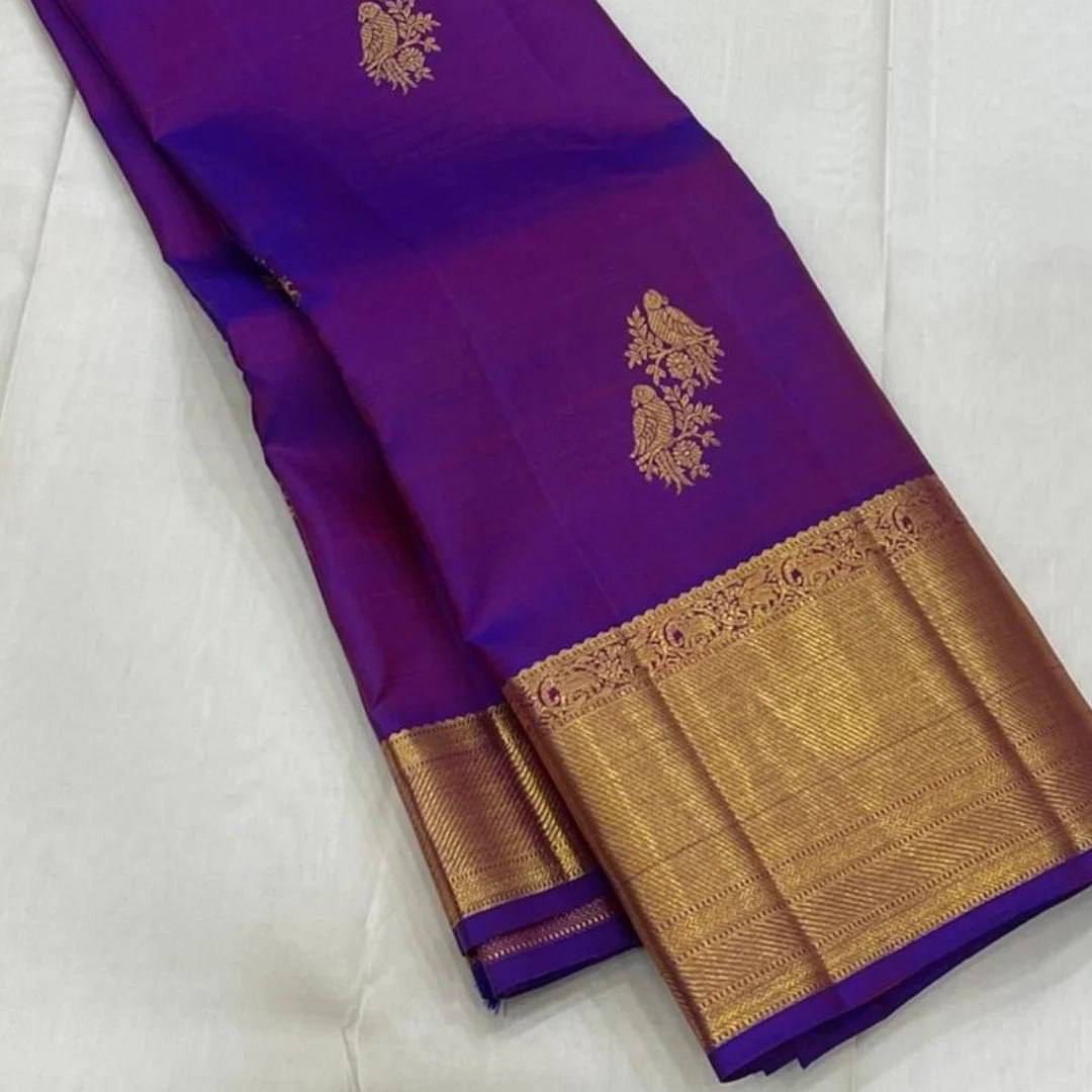 Royal Soft Lichi Silk Saree with Intricate Jacquard Work & Rich Pallu