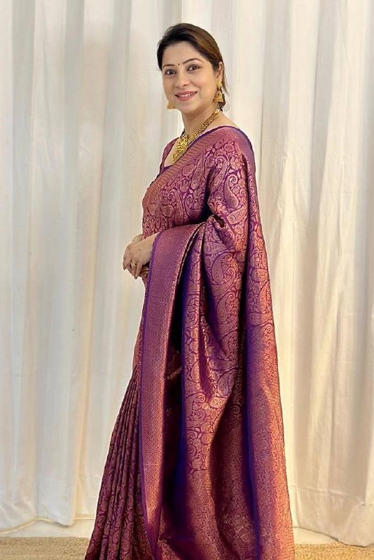Sophisticated Soft Lichi Silk Saree with Jacquard Pallu &amp; Border