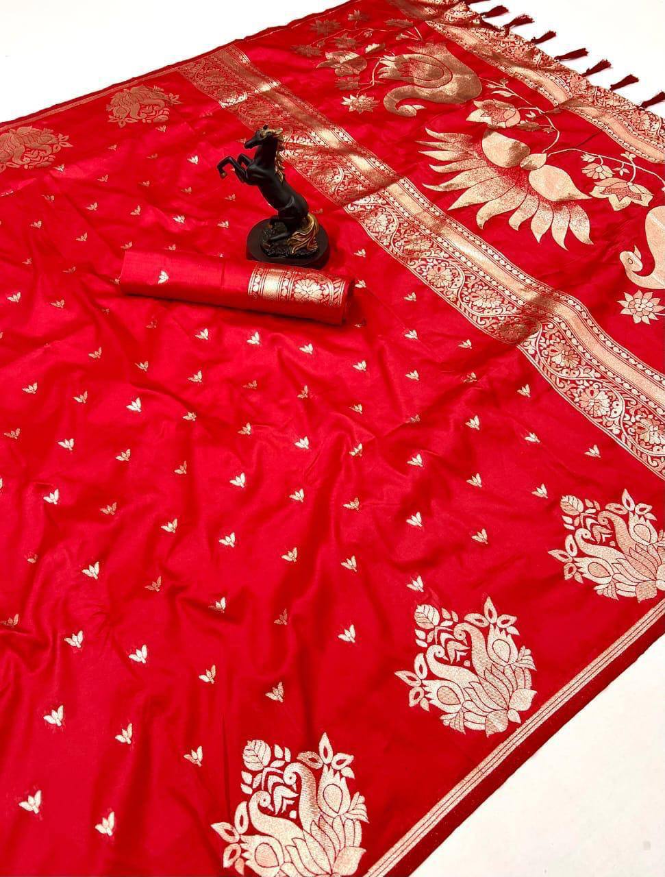 Banarasi Silk Saree with All-Over Jacquard Weave, Rich Pallu & Heavy Tassel Detailing