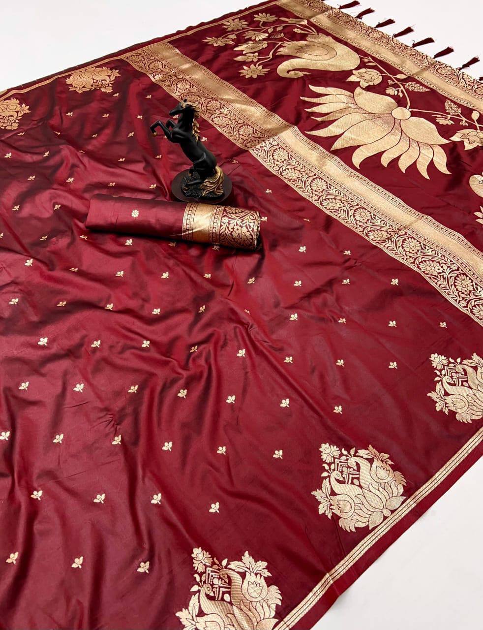 Banarasi Silk Saree with All-Over Jacquard Weave, Rich Pallu & Heavy Tassel Detailing