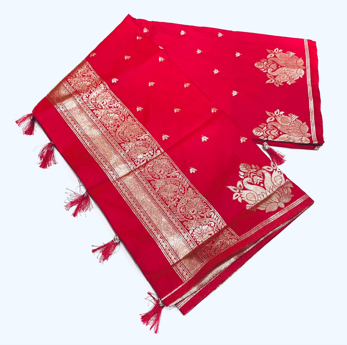 Banarasi Silk Saree with All-Over Jacquard Weave, Rich Pallu & Heavy Tassel Detailing